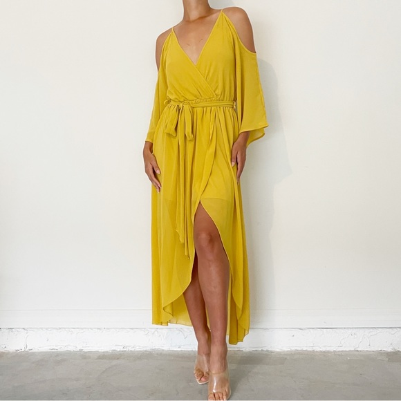 Mustard yellow ruffle shoulderless maxi dress - Picture 5 of 7